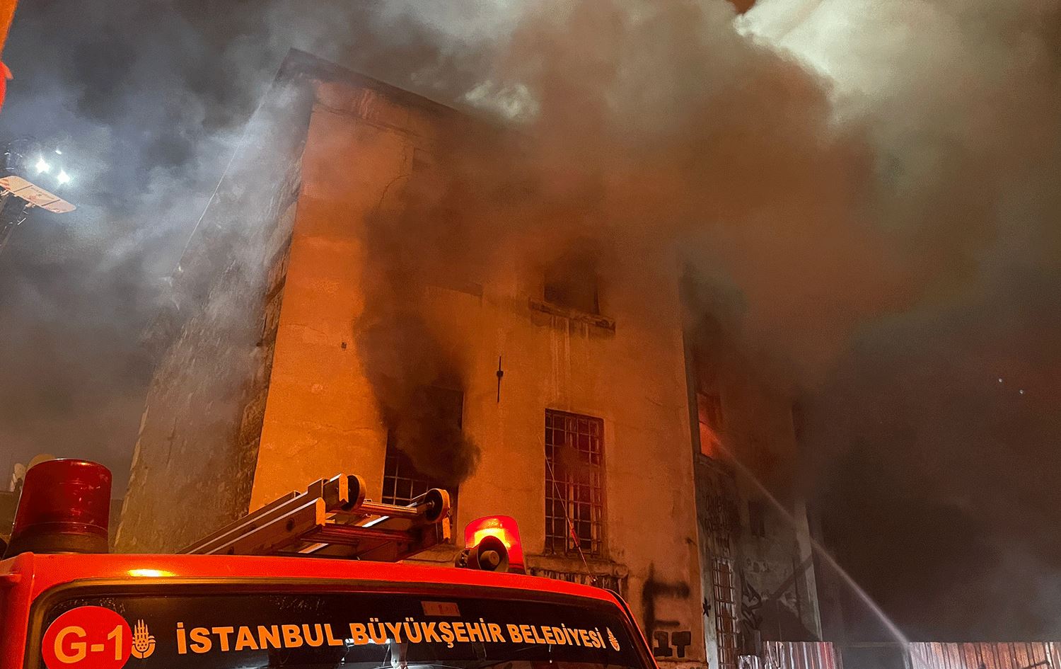 Surp Pırgiç Ermeni Kilisesi'nde yangın