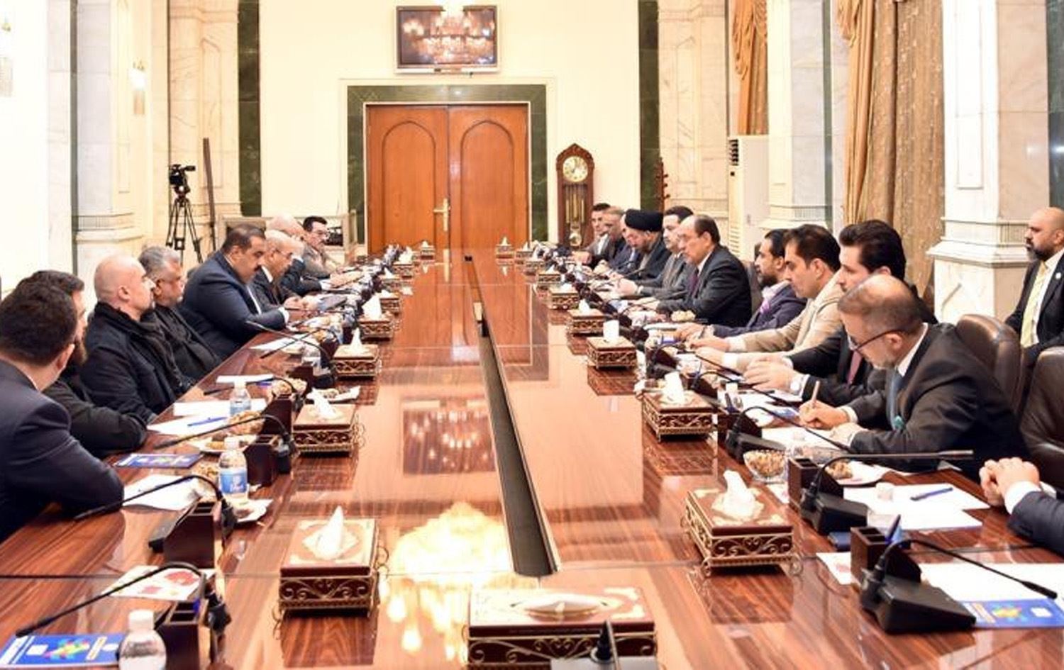 هاوپەیمانیی بەڕێوەبردنی دەوڵەت "قەیرانی" دابەزینی بەهای دینار و بودجە تاوتوێ دەکات