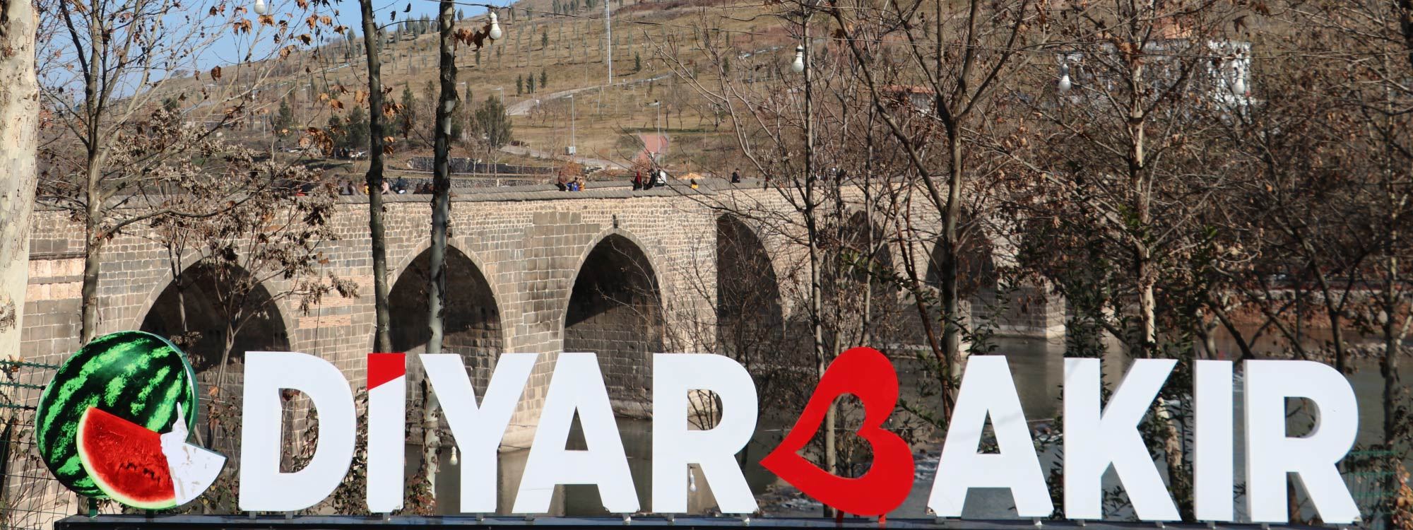 FOTO – Diyarbakır’da tarihi ve turistik mekanlar