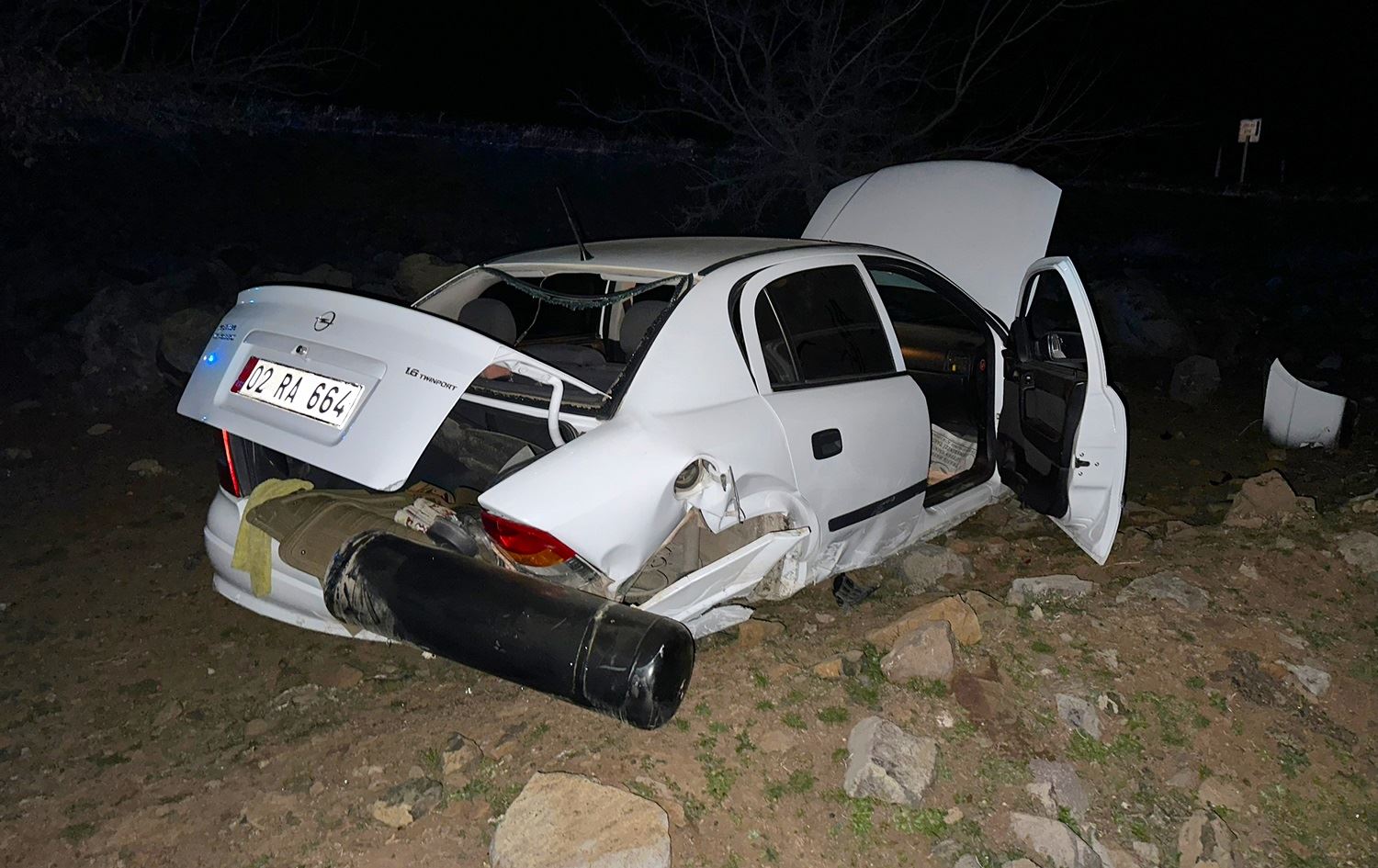 Li Rihayê otomobîl wergeriya: 3 Kes birîndar bûn