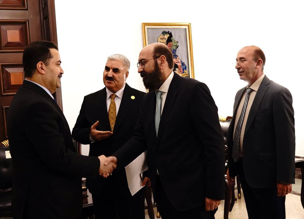 Mîrê Êzidiyan û Serokwezîrê Iraqê civiyan