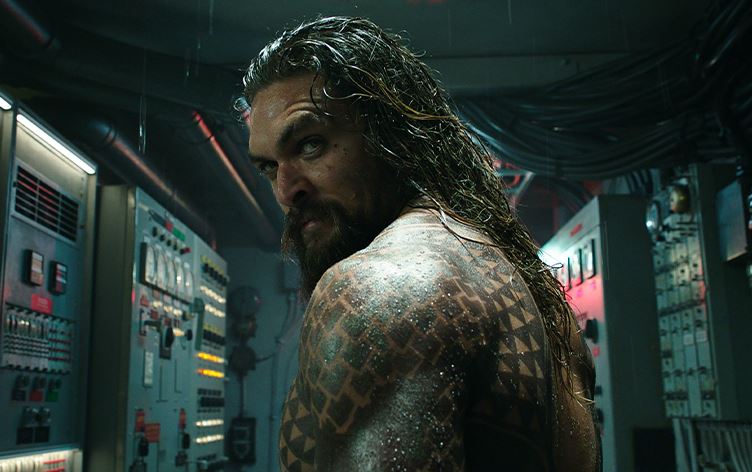جەیسن مەمۆوا: لە 'Aquaman' دەمێنمەوە