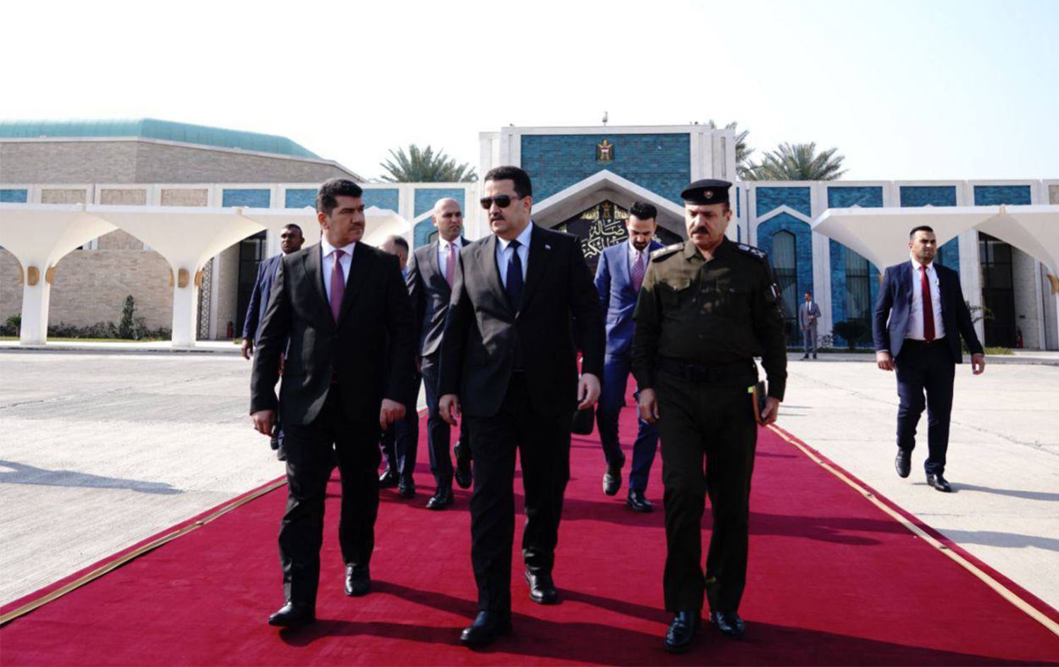 السوداني يصل إلى باريس لتوقيع اتفاقية شراكة ستراتيجية