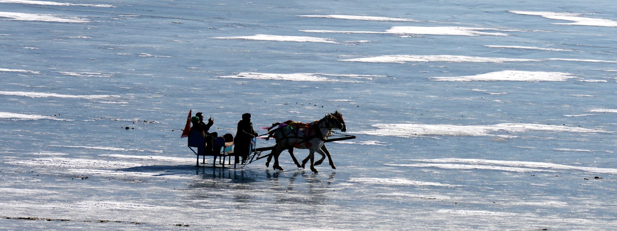FOTO - Çıldır Gölü'nden güzel manzaralar