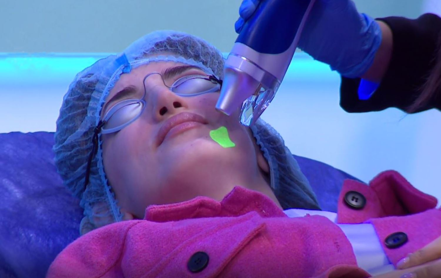 بەرنامەی دکتۆر ئاراس؛ لەیزەری موولابردن لەکاتی دووگیانی سەلامەتە بەڵام نەکرێت باشترە