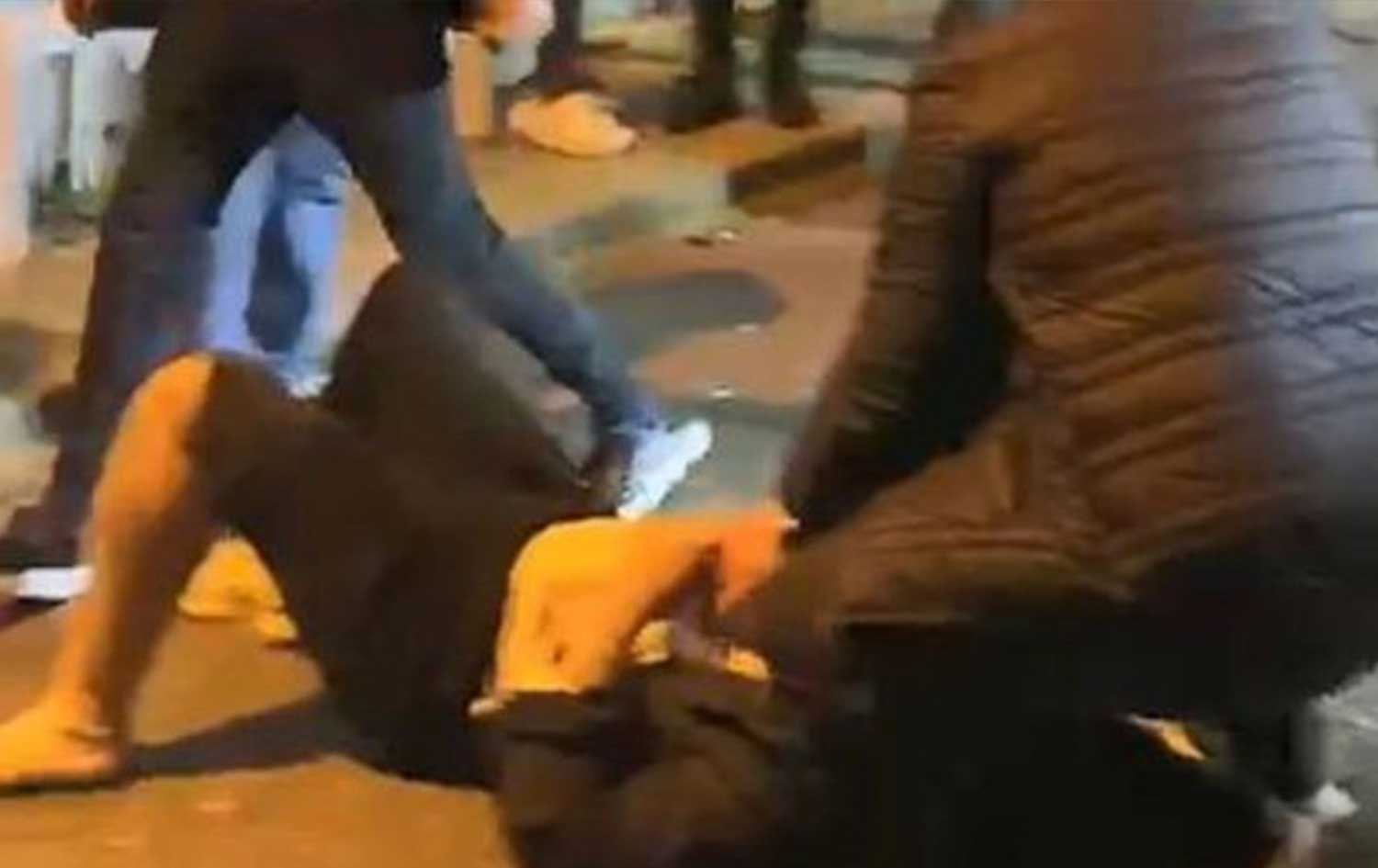 El freni çekilmeyen minibüs asker eğlencesine daldı: 1 ölü, 5 yaralı