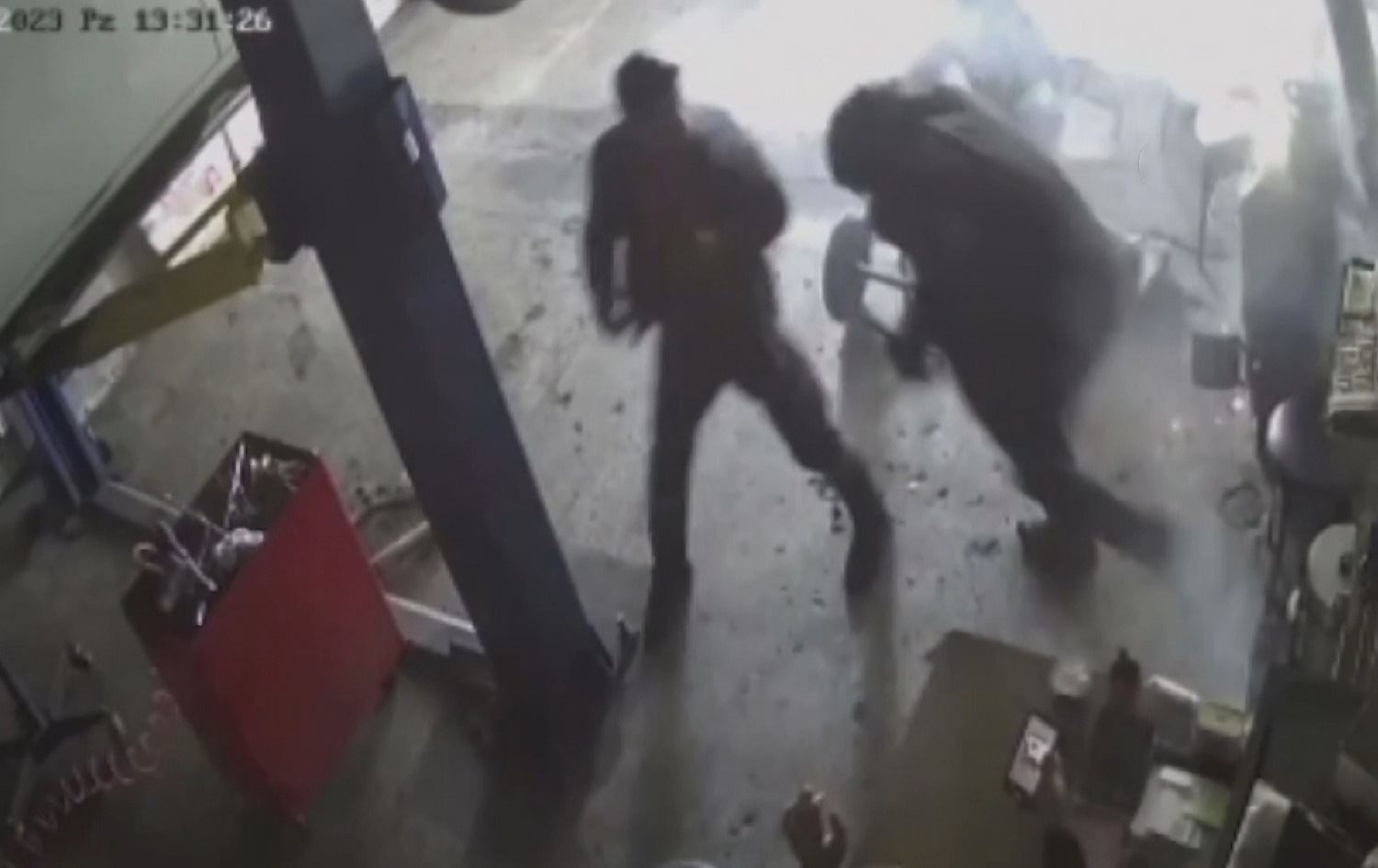 Li Erzeromê sobe teqiya: 3 birîndar