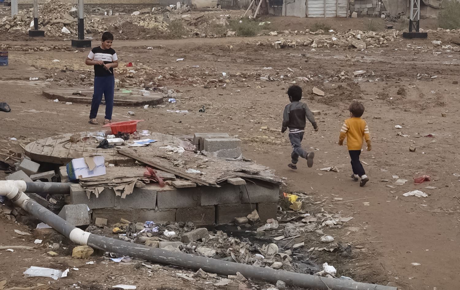 Extreme poverty engulfs a rural area in Iraq’s south