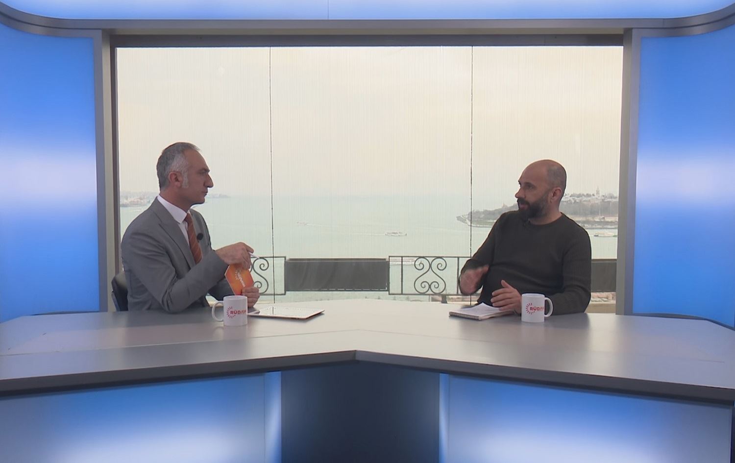 Nivîskar Mihemed Şarman: Ji bo Tirk me fêm bikin divê xwe fêrî Kurdî bikin