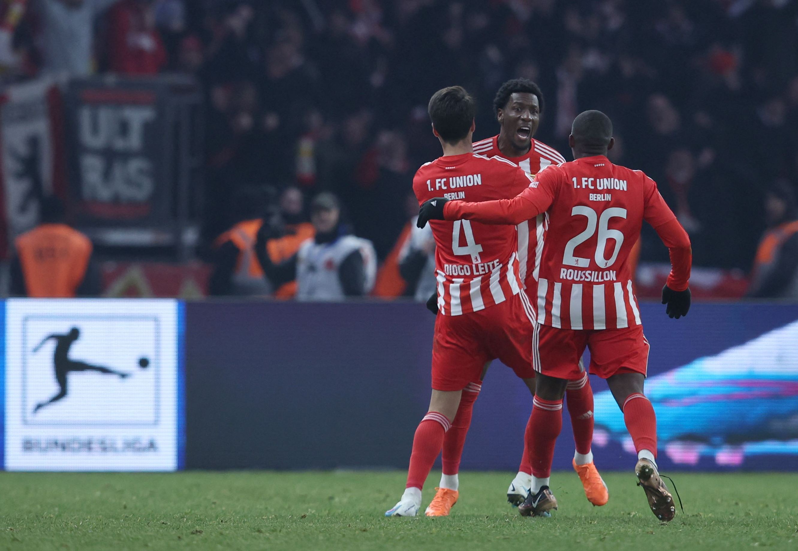 ڤیدیۆ؛ ئەو دەرفەتە ئاسانەی تەنیا یەک یاریزان لە جیهاندا لەدەستیدەدات