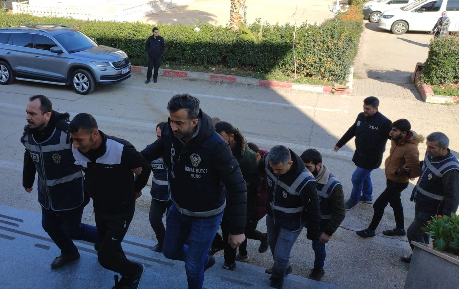 Edene: 6 kesên Sûrî bi hinceta ku şer kirine hatin dersînorkirin