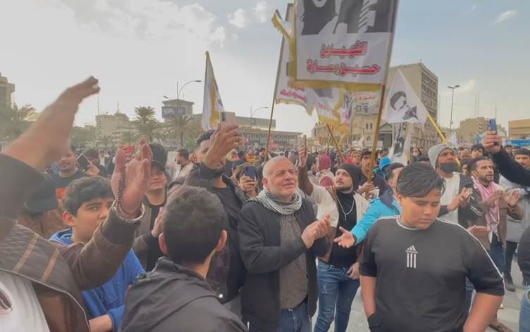 BAĞDAT - Göstericiler hükümete dinarın değerini artırması için bir hafta süre verdi