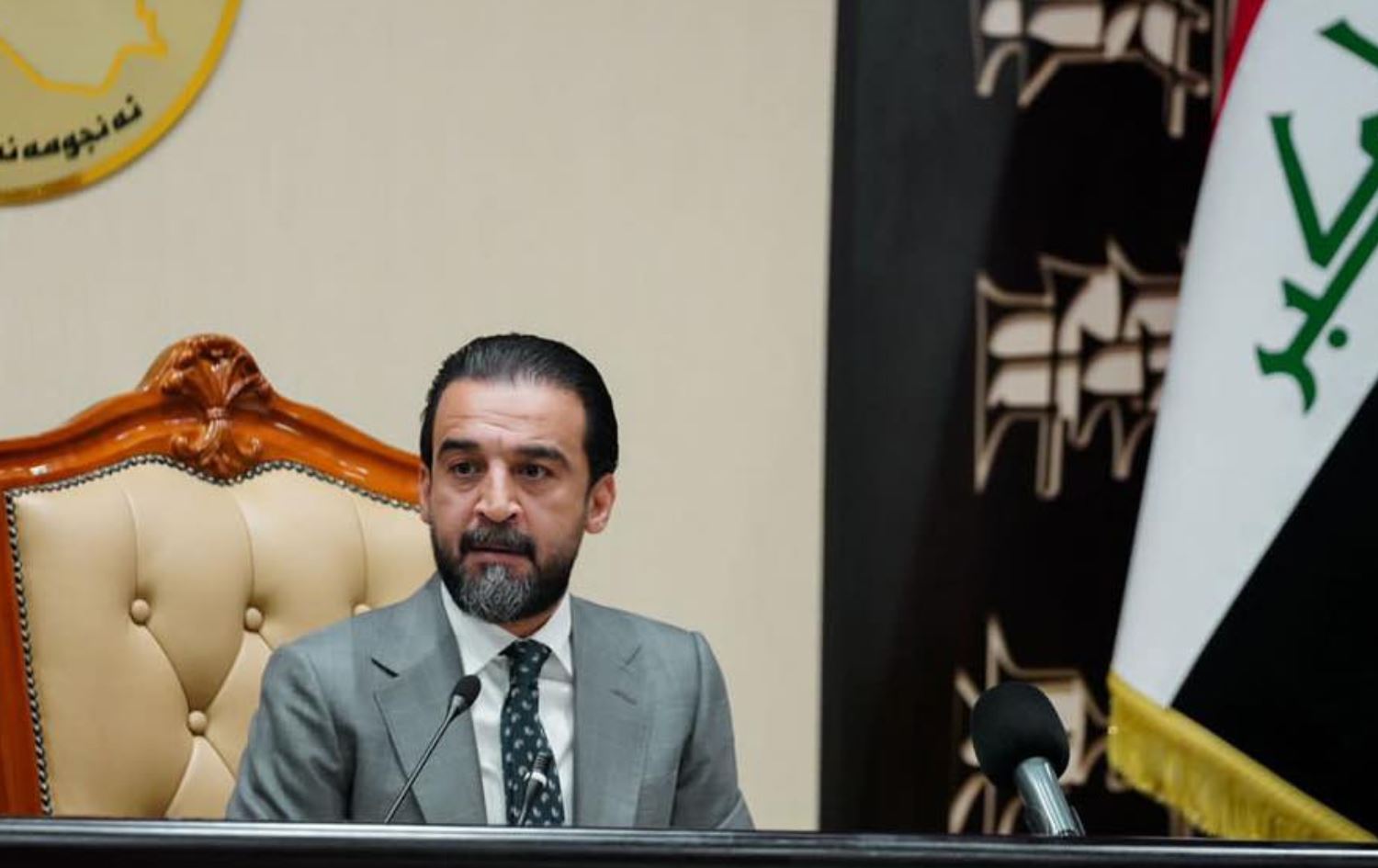 سەرۆکی پەرلەمانی عێراق لەبارەی بەهای دینار بەرامبەر دۆلار: دەگەڕێتەوە دۆخی ئاسایی خۆی