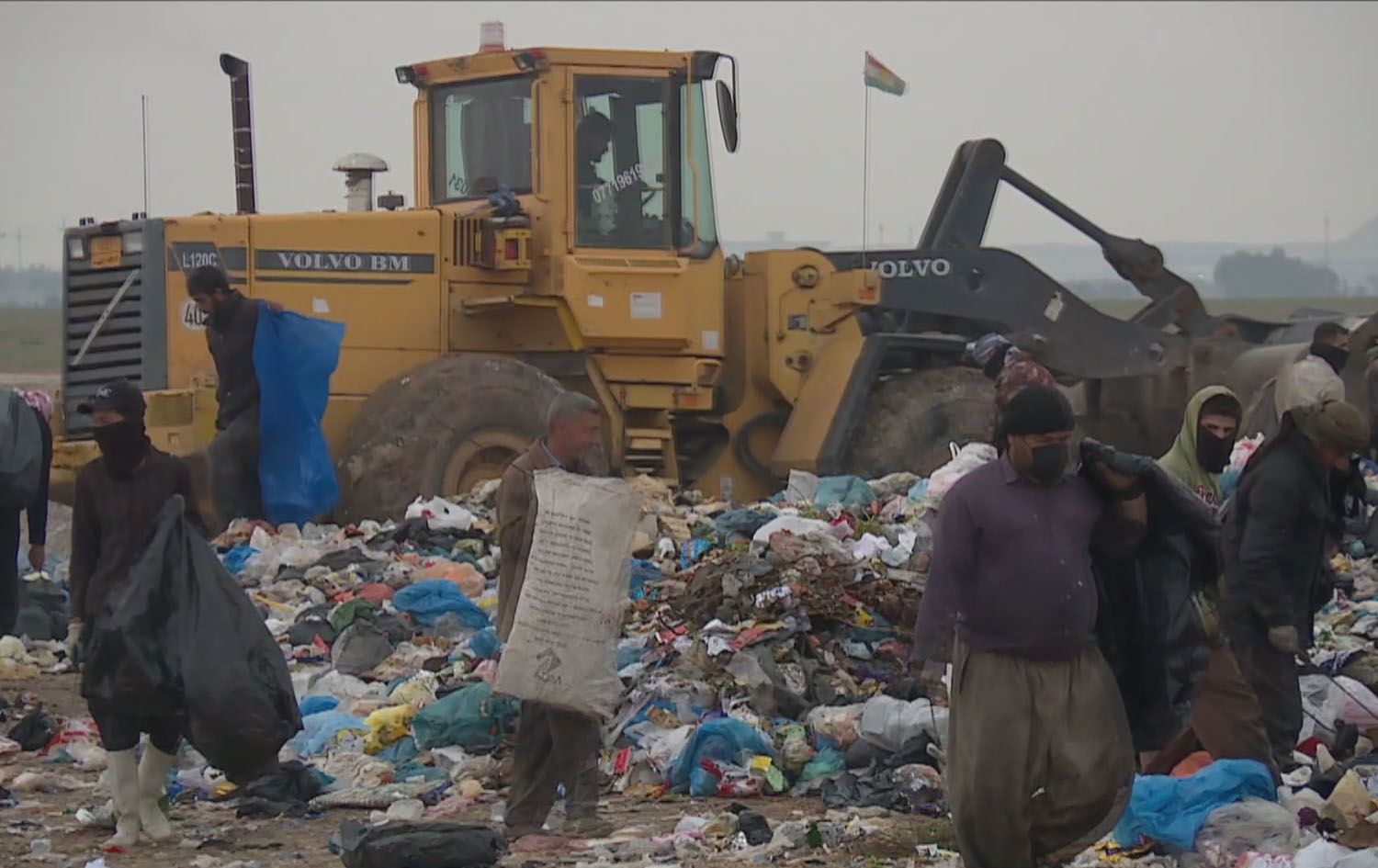 رۆژانە 400 تۆن خاشاک لە گەرمیان کۆدەکرێتەوە