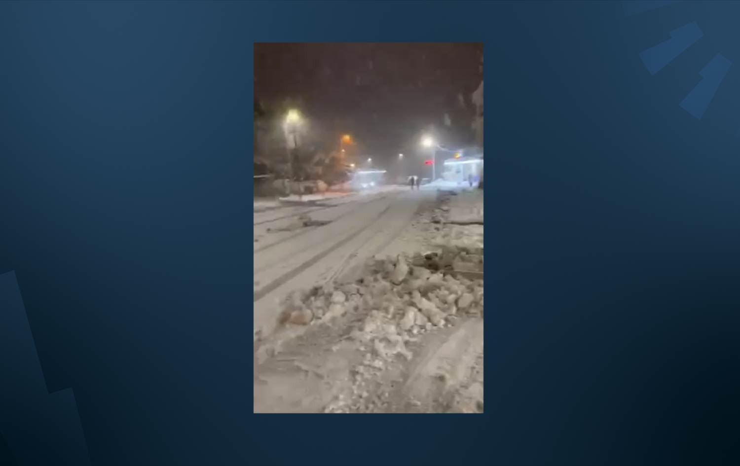 بەهۆی بەفربارینەوە رێگەکانی سێ ناحیەی قەزای ئامێدی گیراون