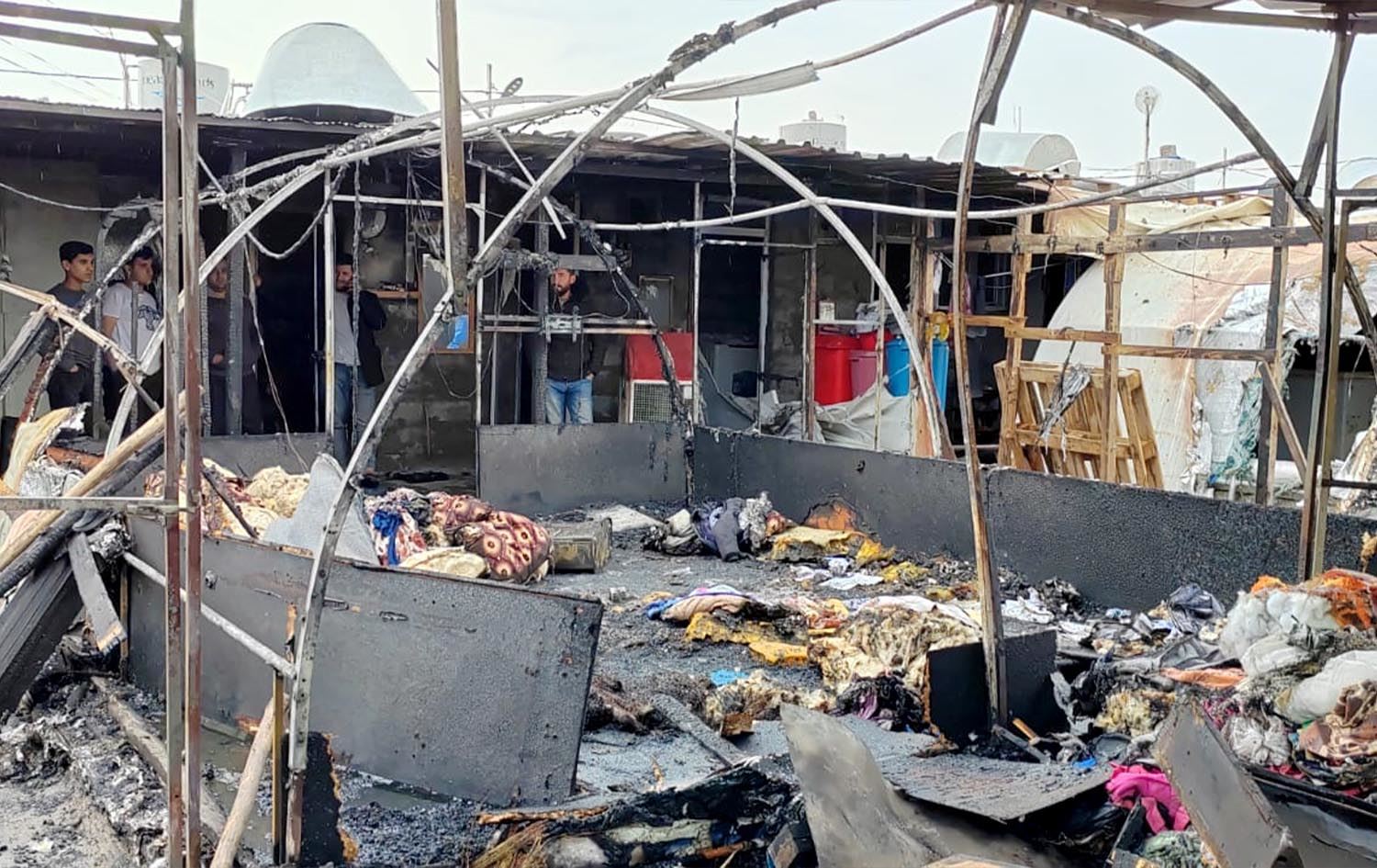 بەهۆی ئاگرکەوتنەوە لە کەمپی چەمشکۆ دوو برا سووتان و گیانیان لەدەستدا