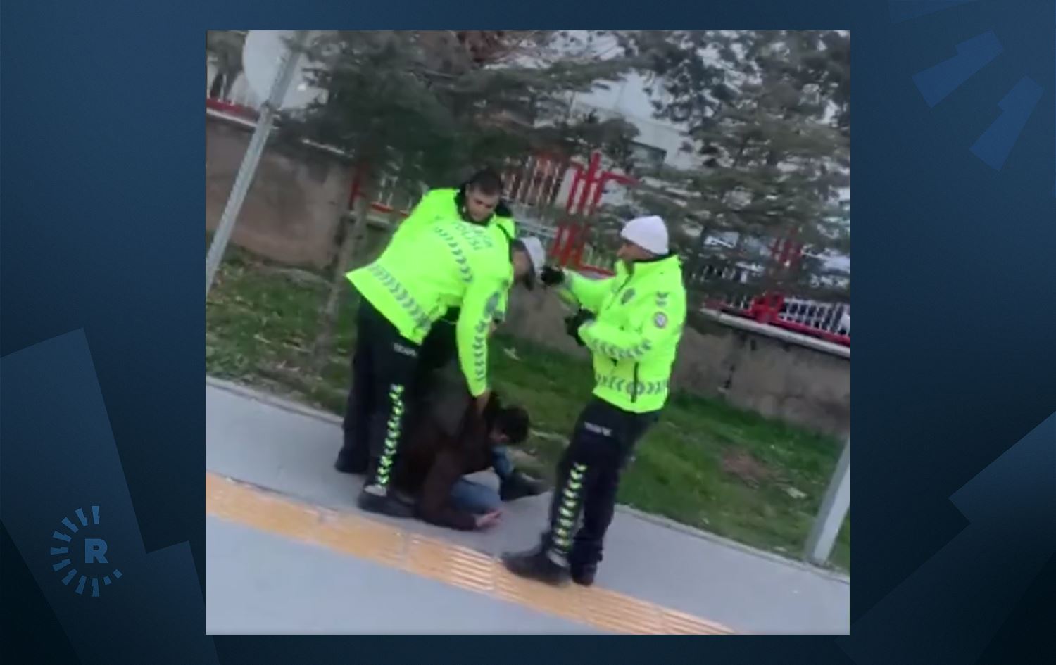 Li Mêrdînê polîsan li ciwanekî xistin