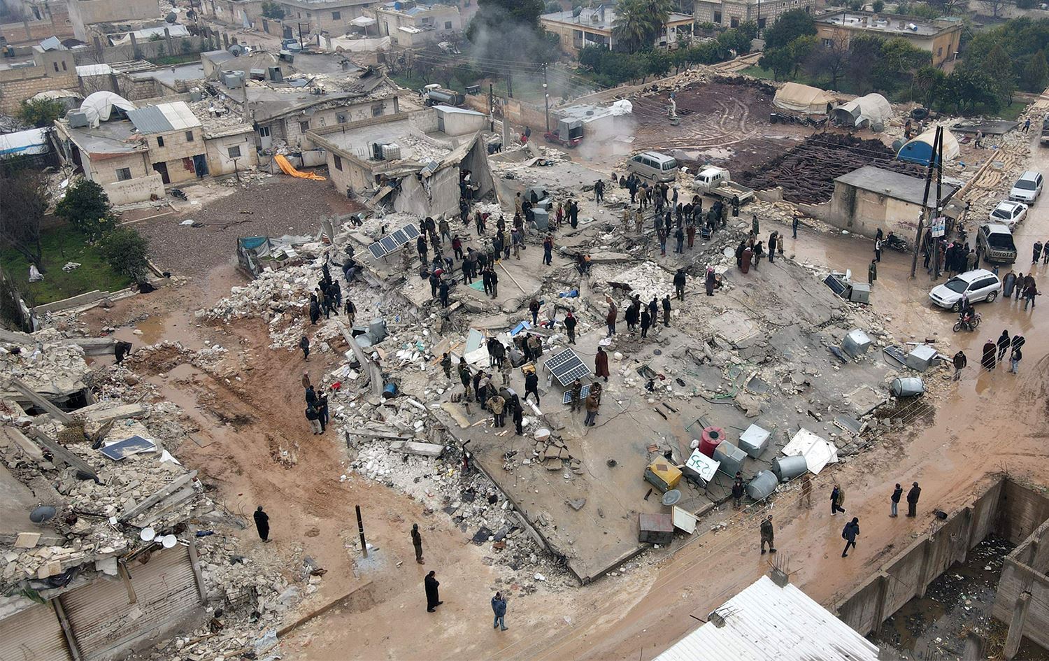 Efrin'de deprem sonrası 20 IŞİD tutuklusu firar etti