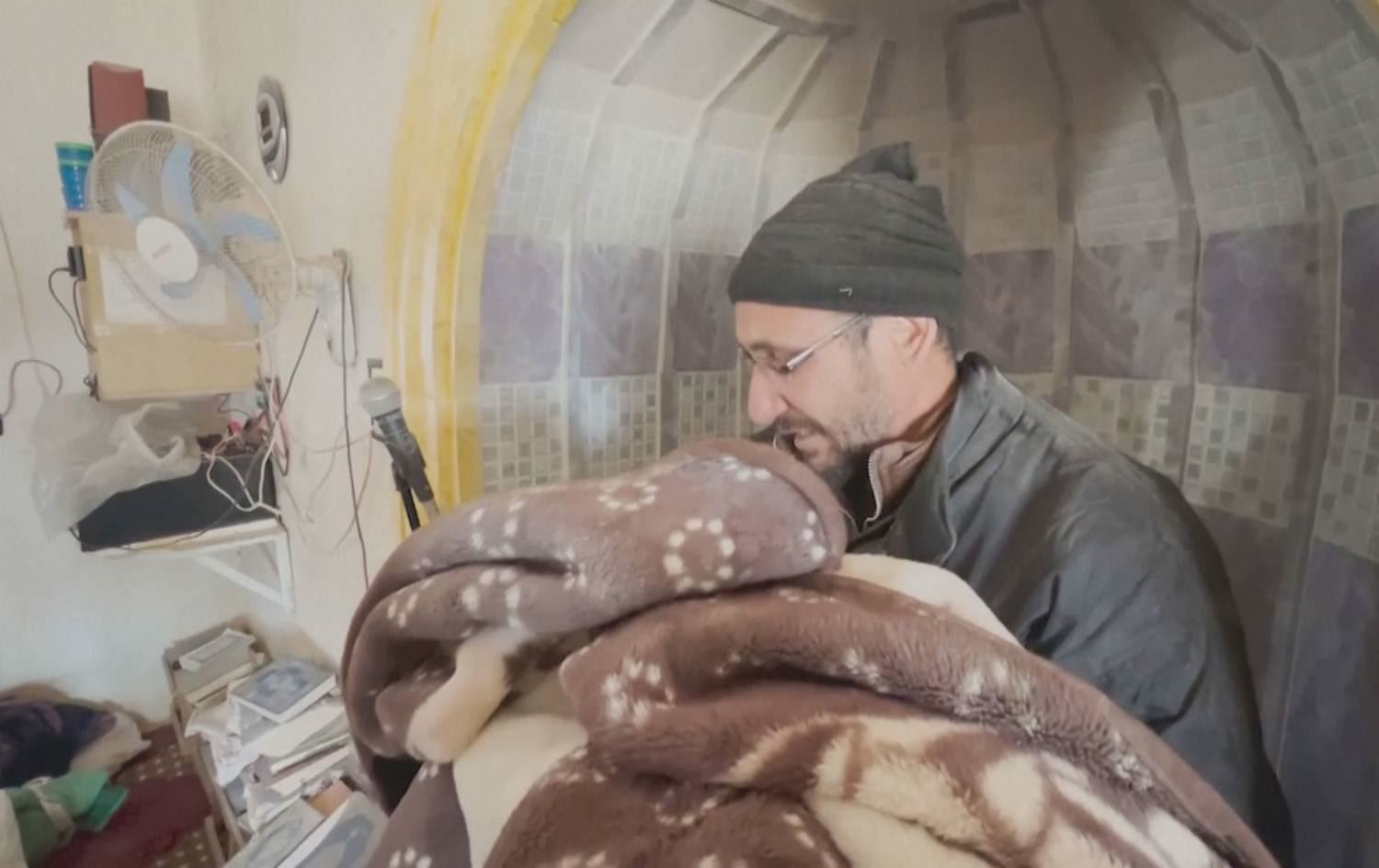 25 ئەندامی بنەماڵەیەکی ئاوارە لە ئیدلب بە بوومەلەرزە گیانیان لەدەستدا