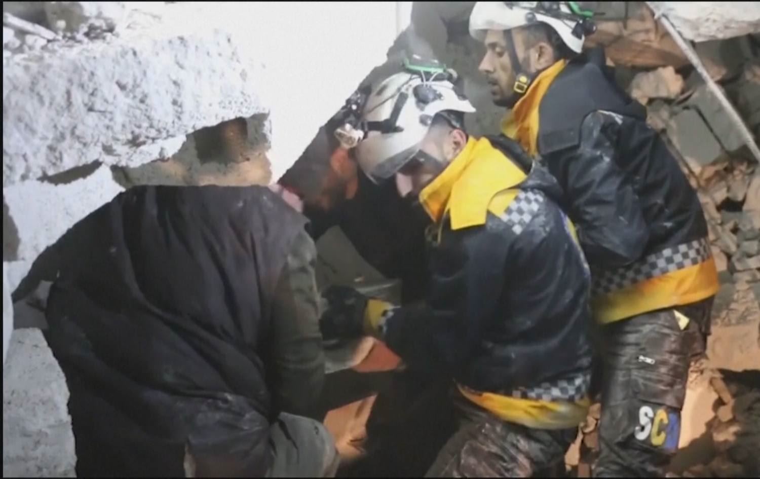 پێشبڕکێ لەگەڵ کات؛ کڵاوسپییەکانی سووریا داوای هاوکاریی نێودەوڵەتی دەکەن