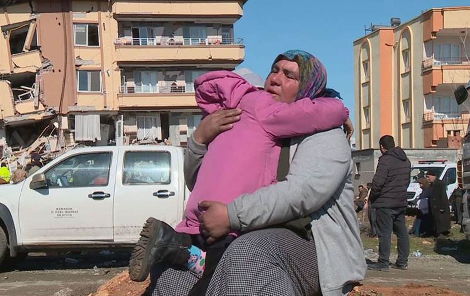 Antep İslahiye’den çağrı: ‘Yardım edin, miletê me nema!’