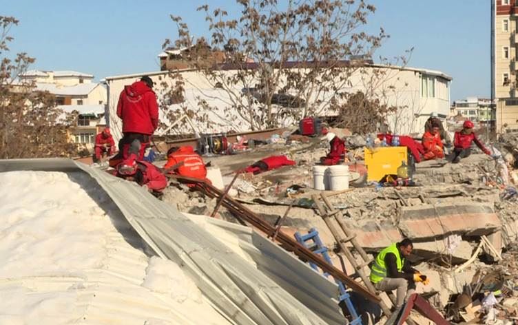 MARAŞ DEPREMİ - Kurtarma ekipleri: Altıncı ve yedinci günde de hala umut var