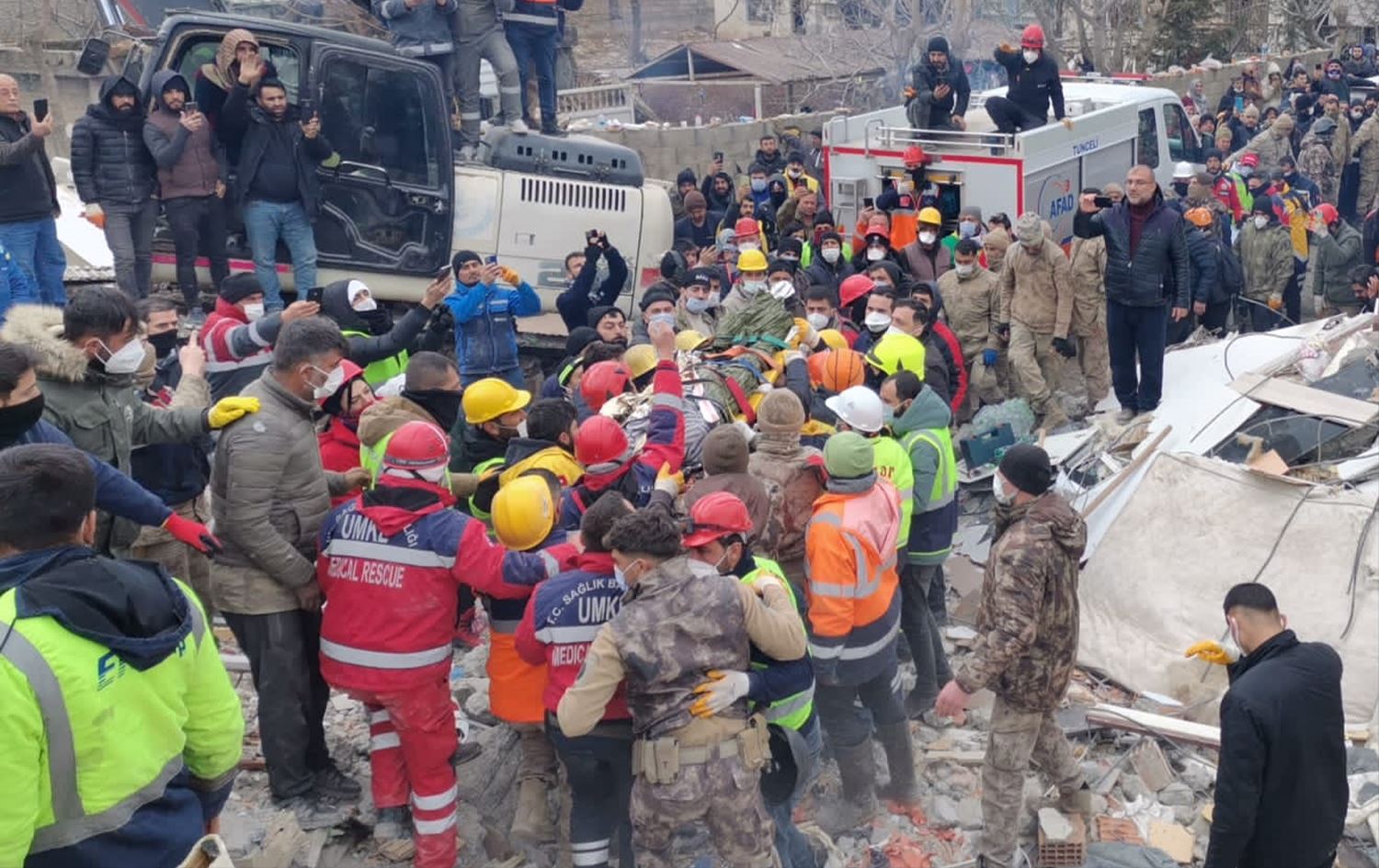 Li Dîlok û Semsûrê 2 welatî piştî 107 demjimêran hatin rizgarkirin