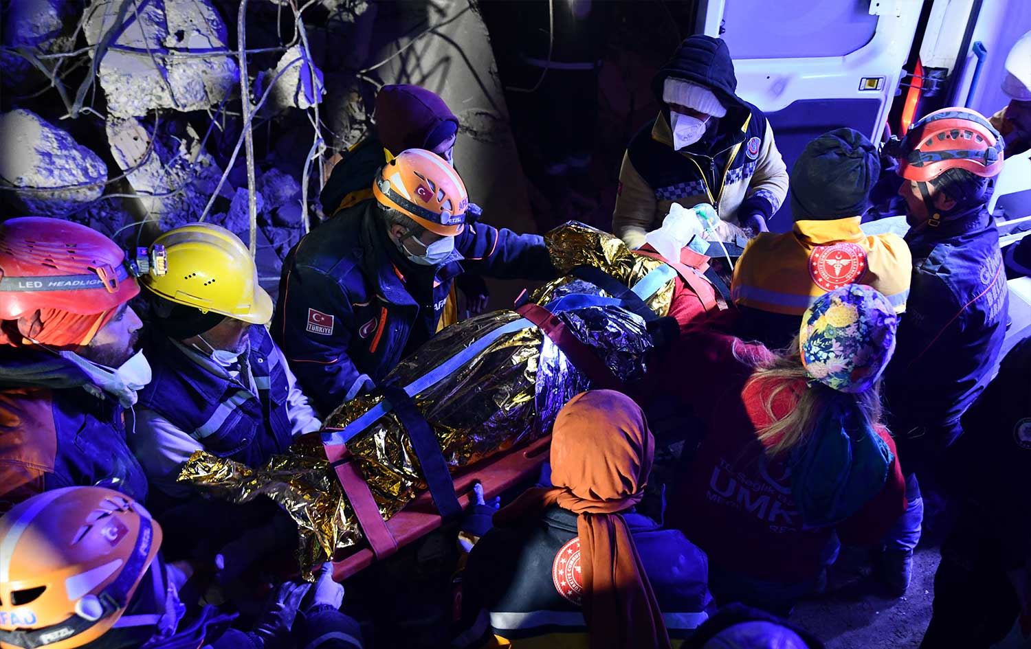 MARAŞ DEPREMİ - Antep'te bir kadın 170'inci saatte kurtarıldı