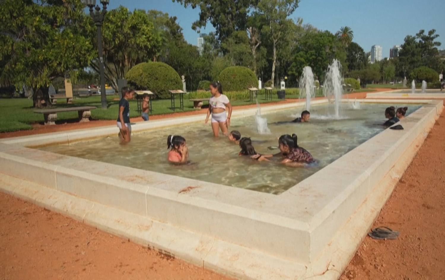 بەرزترین پلەی گەرما لە 61 ساڵی رابردوودا لە ئەرجەنتین تۆمارکرا