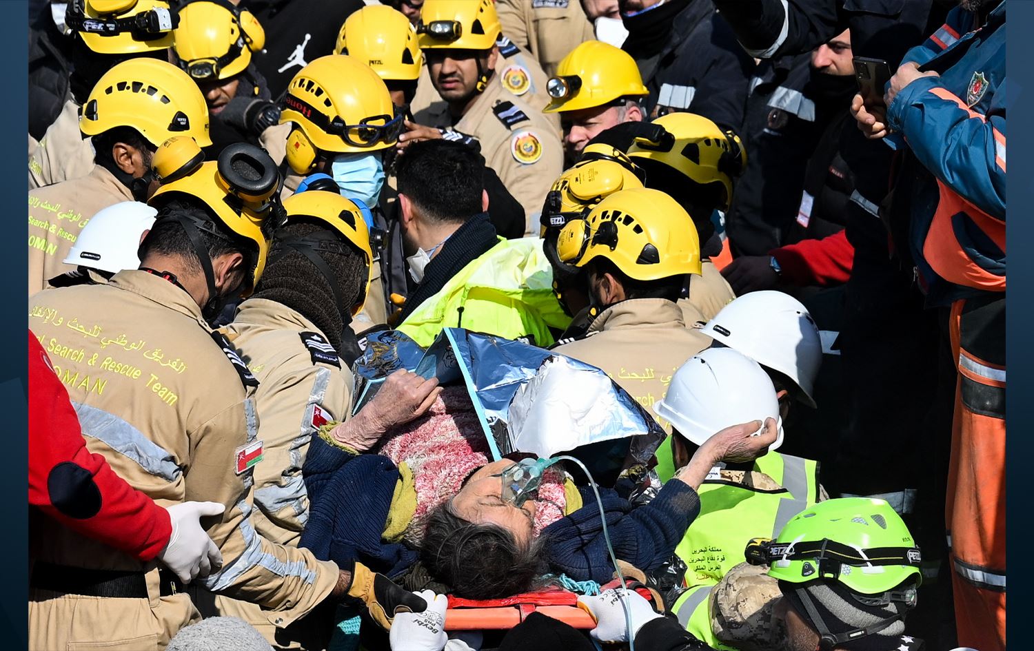 Li Hatayê piştî 176 demjimêran jinek hat rizgarkirin