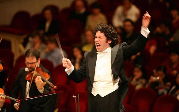 گوستاڤۆ دۆدمێل وەک بەڕێوەبەری فیلارمۆنیکی نیویۆرک دیاریکرا