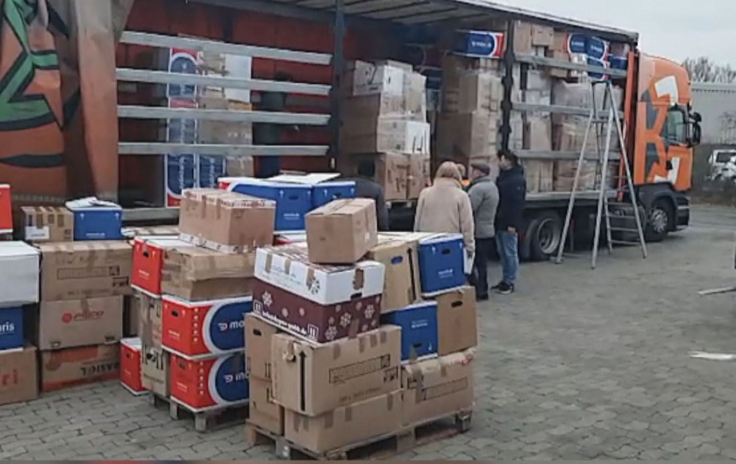 کوردانی دیاسپۆرا لەڕێگەی کامپەینەوە کۆمەک بۆ قوربانییانی بوومەلەرزە کۆدەکەنەوە