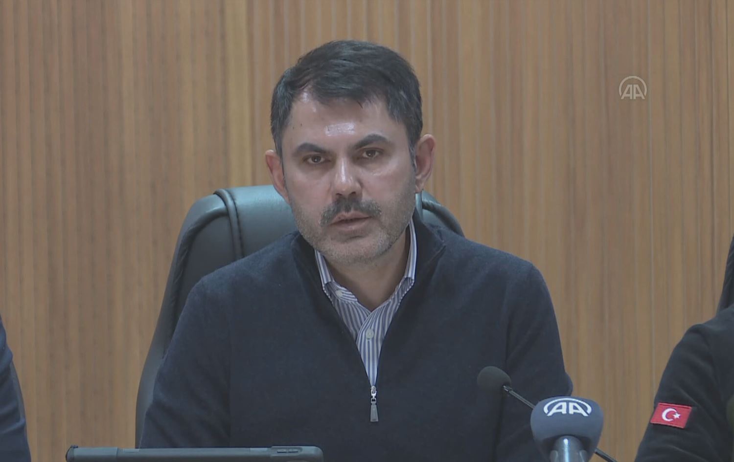 وەزیری ژینگە و شارسازیی تورکیا: پێویستە 84 هەزار و 726 باڵەخانە بەپەلە بڕووخێندرێن