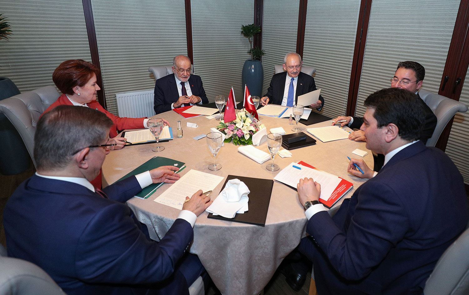 Hevpeymaniya Millet bi rojeva erdhejê dicive