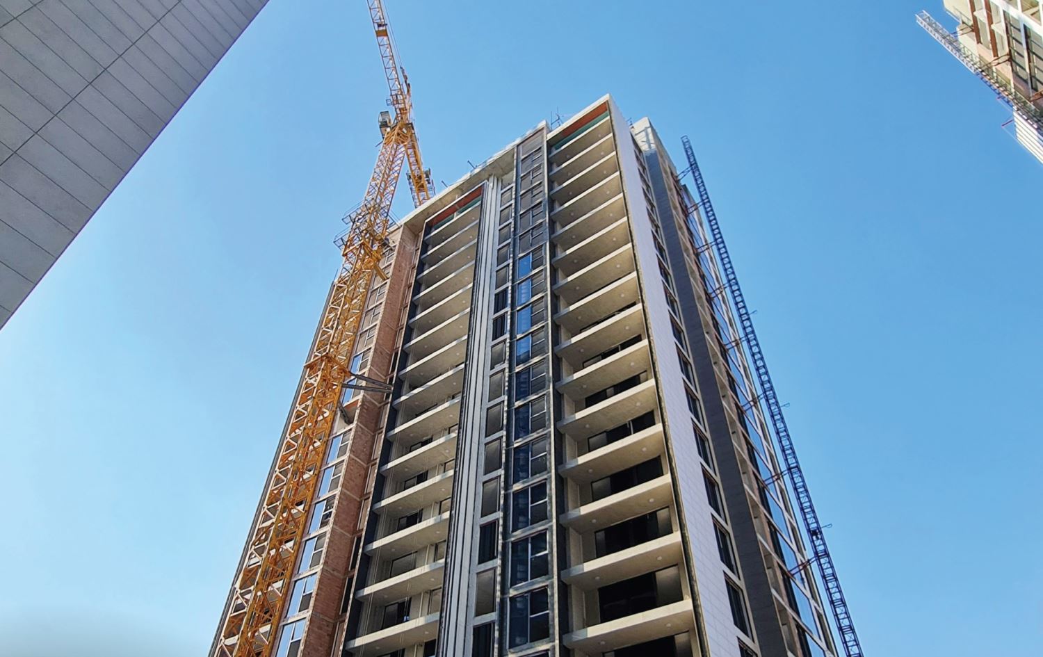 دوو کرێکار لە پڕۆژەیەکی نیشتەجێبوون لە هەولێر کەوتنەخوارەوە و گیانیان لەدەستدا