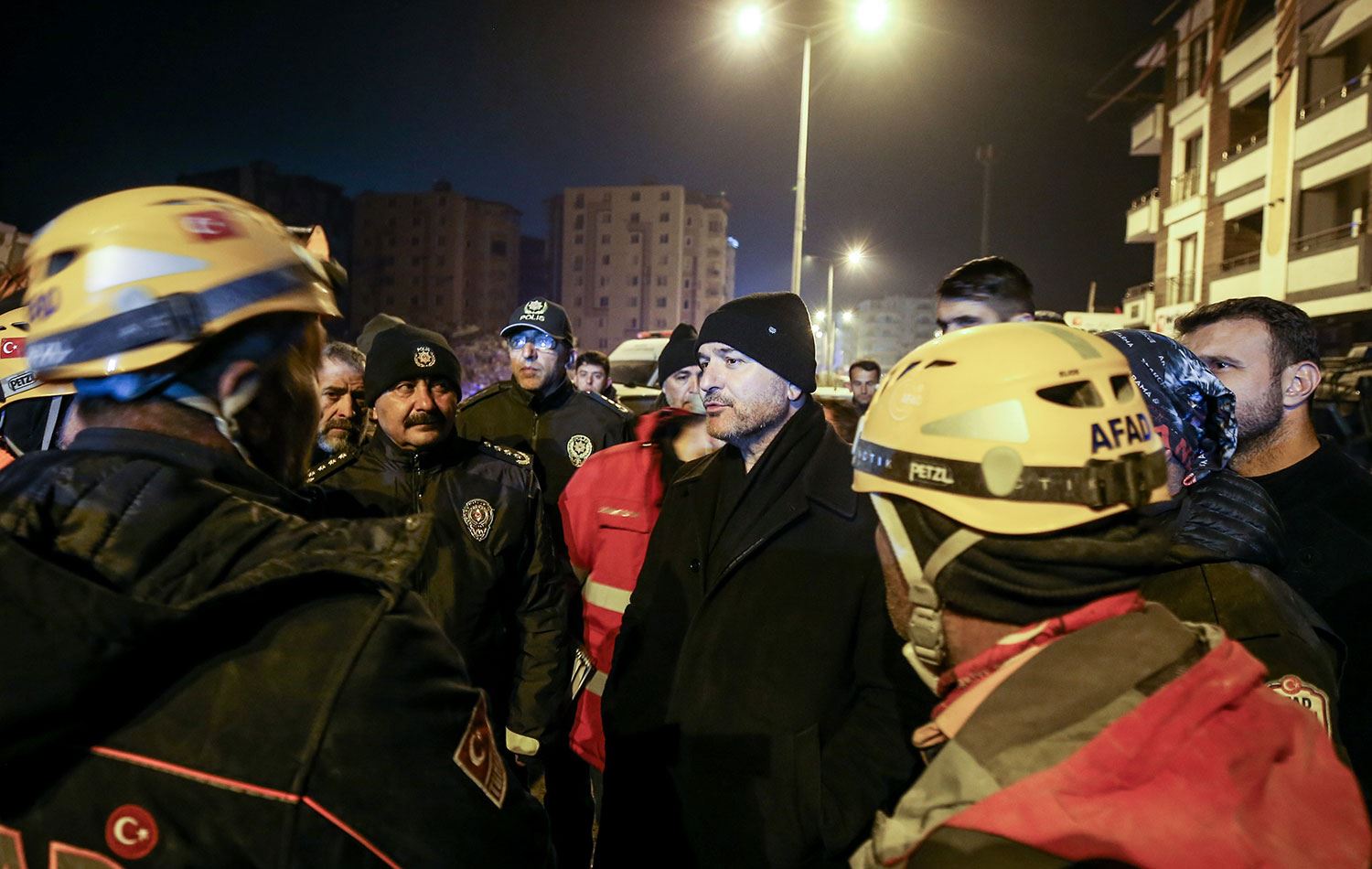 Bakan Soylu Hatay depremlerinin ardından açıkladı: 3 enkazda çalışma yapıyor