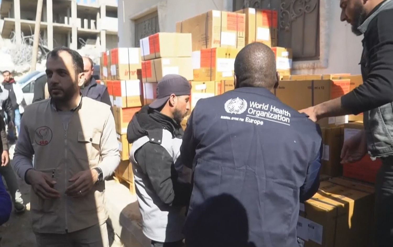 Neteweyên Yekbûyî alîkariyên tendirustî pêşkêşî nexweşxaneya Cindirêsê kirin