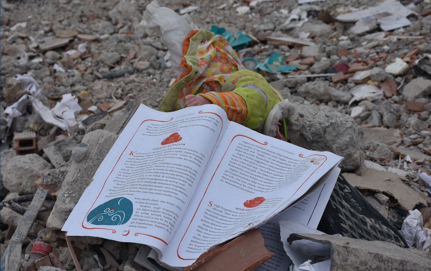 MALATYA - Ağır hasarlı binalardan eşya tahliyesi yasaklandı