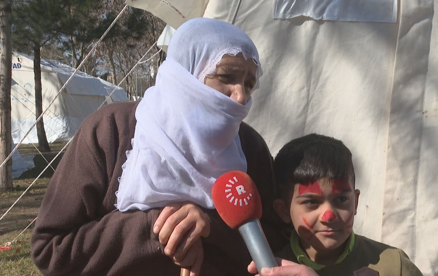 Li Amedê erdhejê hejmarek malbat neçarî çadiran kirine