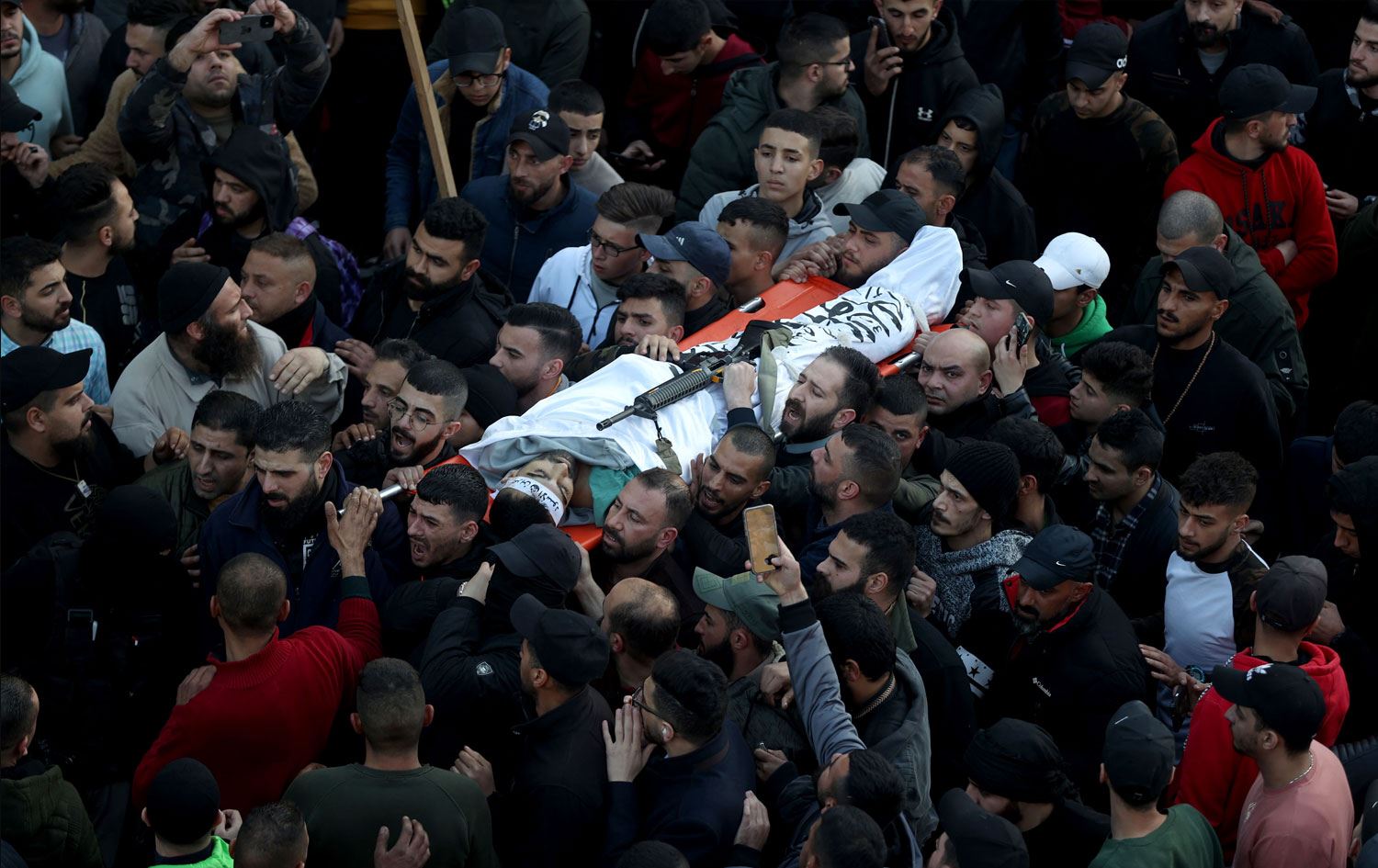 İsrail ordusunun baskınında 10 Filistinli öldürüldü