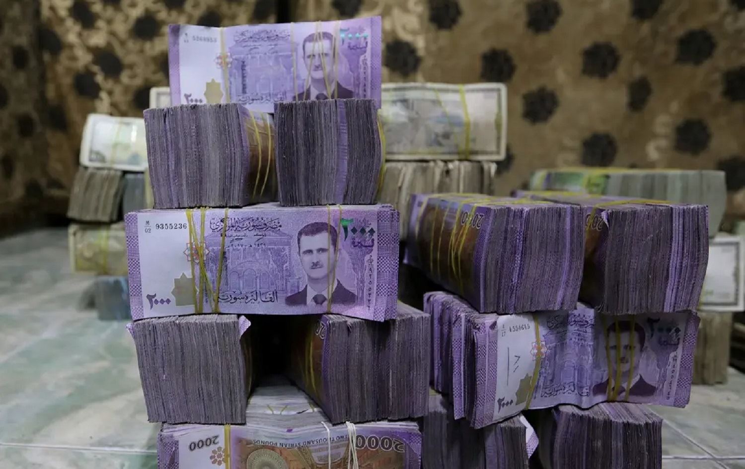 Banka Navendî ya Sûriyê nirxê dolar bilind kir