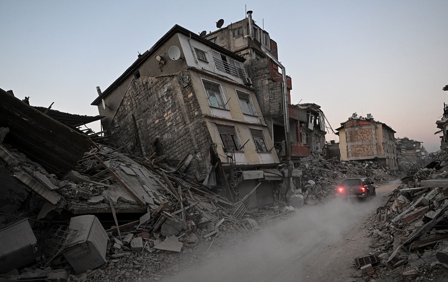 Li herêma erdhejê 156 hezar avahî dê bên hilweşandin