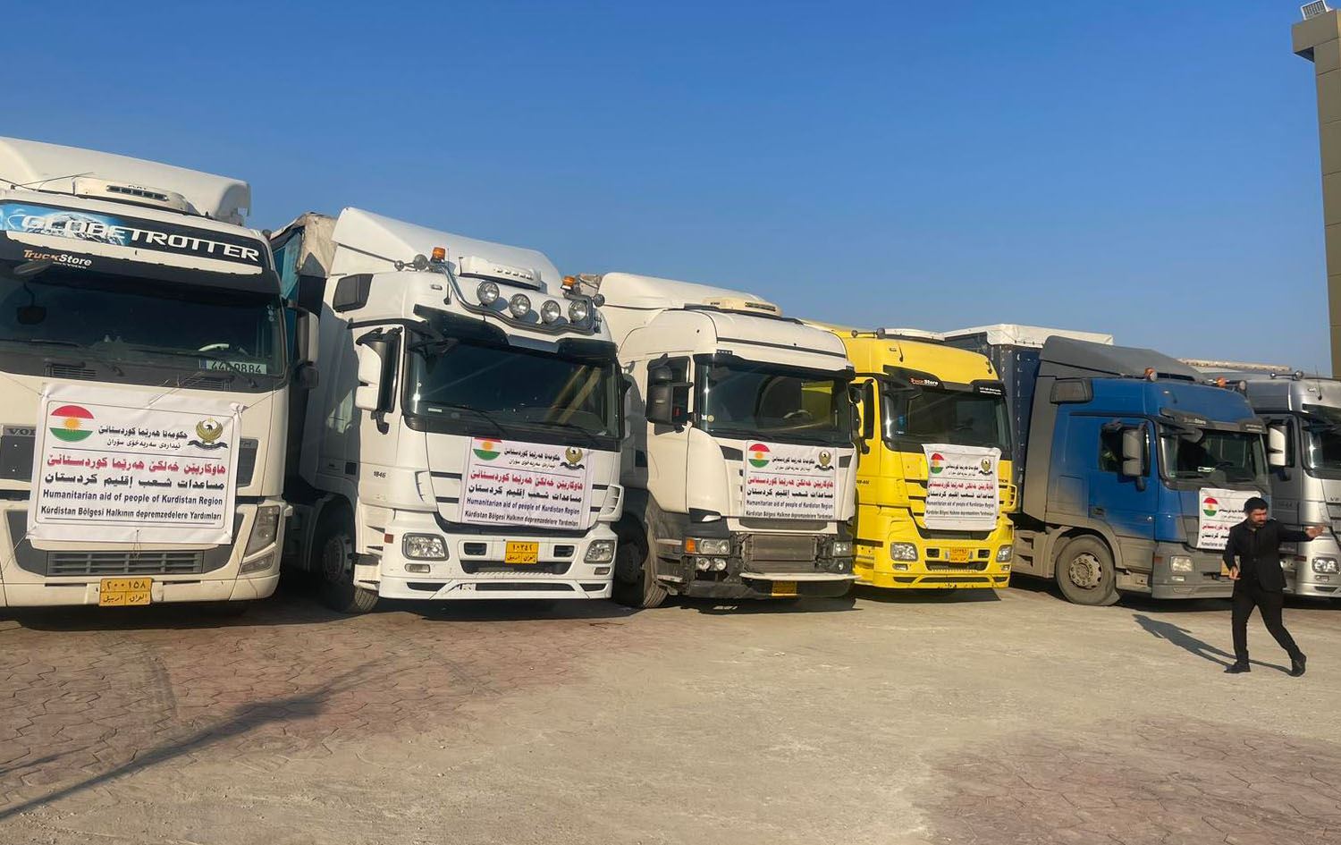 سەرپەرشتیاری ئیدارەی سۆران: ئەمڕۆ هەشت بارهەڵگر هاوکاری بۆ زیانلێکەوتووانی بوومەلەرزە دەنێرین