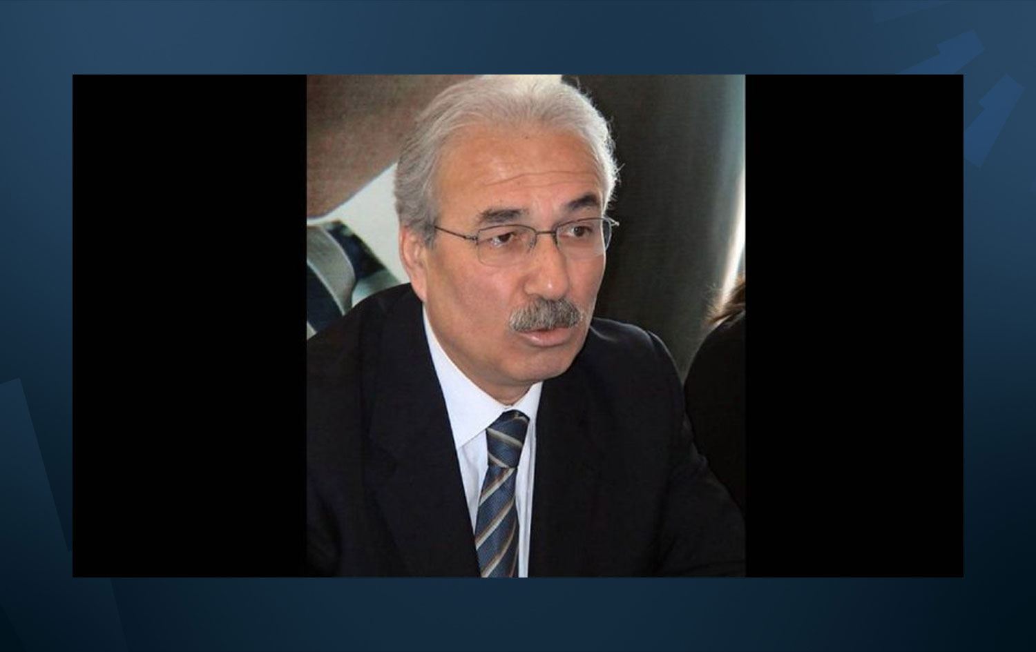 Eski vekil evinde ölü bulundu