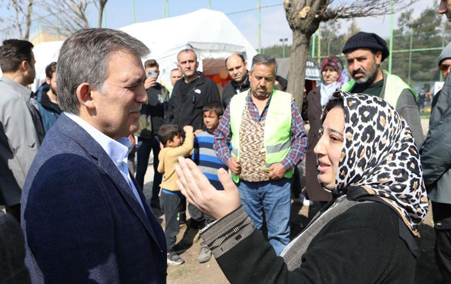 MARAŞ- Abdullah Gül deprem bölgesinde