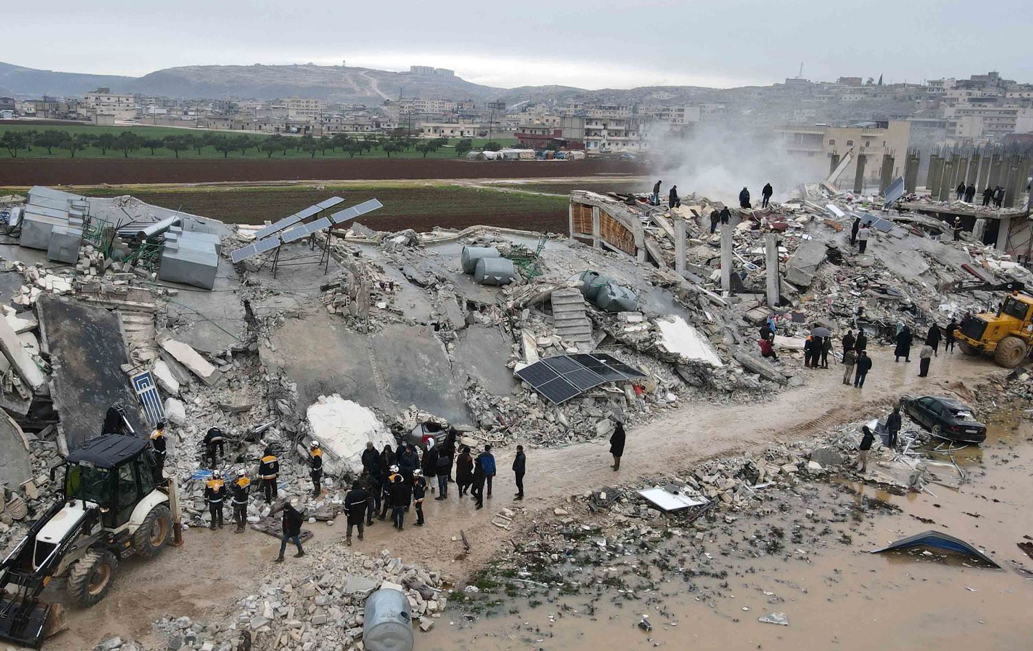 BM’den silahlı grupların kontrol ettiği bölgelere günlük 40 TIR yardım gönderme kararı