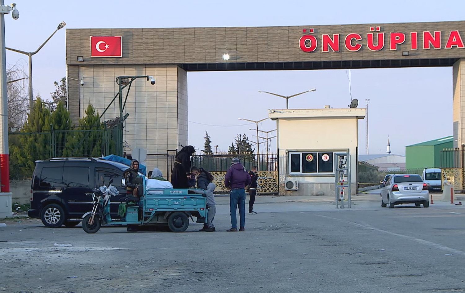 Tirkiye: Rojane 1500 heta 2000 malbat vedigerin Sûriyê