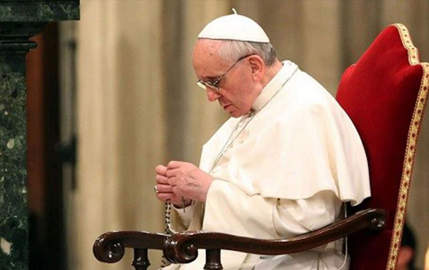 Papa: Depremden etkilenenleri  unutmamalıyız