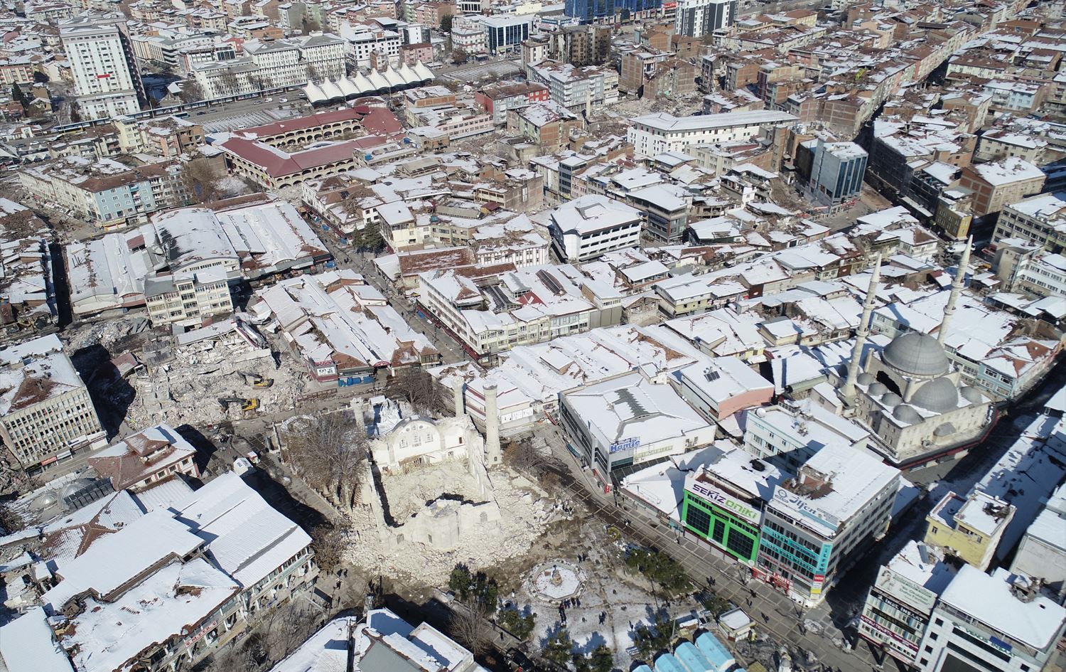وەزیری پەروەردەی تورکیا: بەهۆی بوومەلەرزەکەی مەلەتی 22 باڵەخانە رووخان