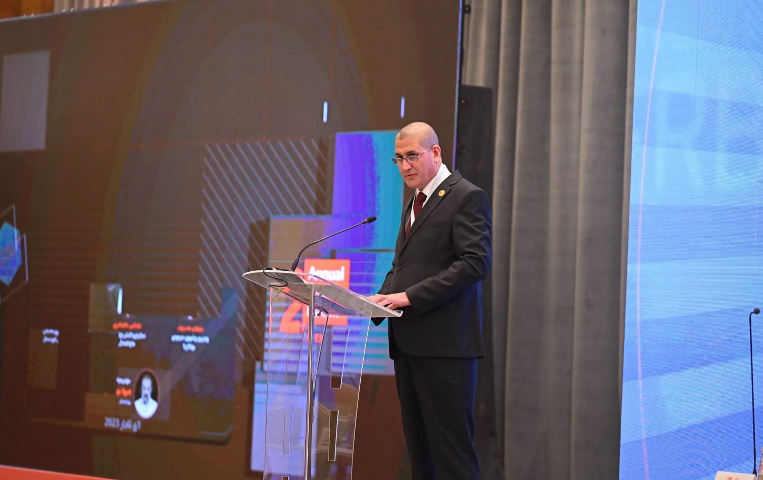 سەرۆککۆماری عێراق بۆ کۆڕبەندی هەولێر: بە گفتوگۆ کێشەکانی هەولێر و بەغدا چارەسەر دەکرێن